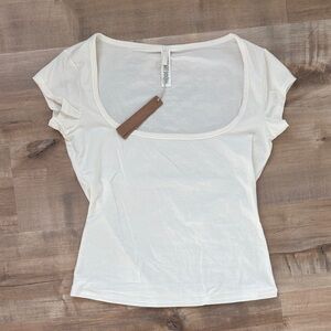 SKIMS Cotton Jersey Scoop Neck Tee in Marble